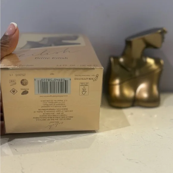 Eilish Eau de Parfum 3.4 oz Full Size New in Box - Picture 4 of 5